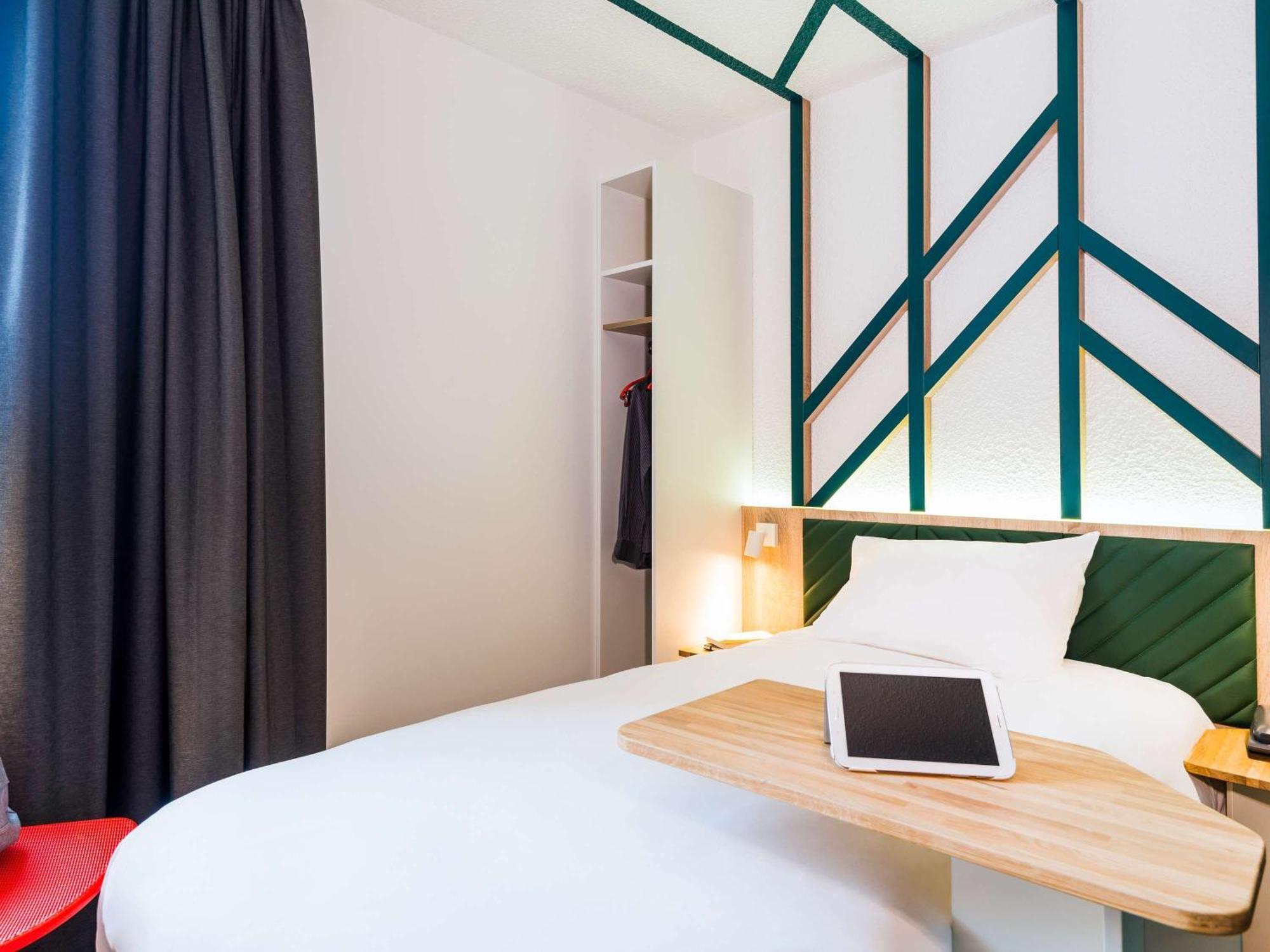 ホテル Ibis Styles Rouen Val De Reuil Val-de-Reuil エクステリア 写真